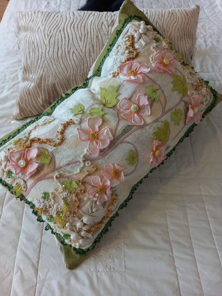 Anenome Cushion